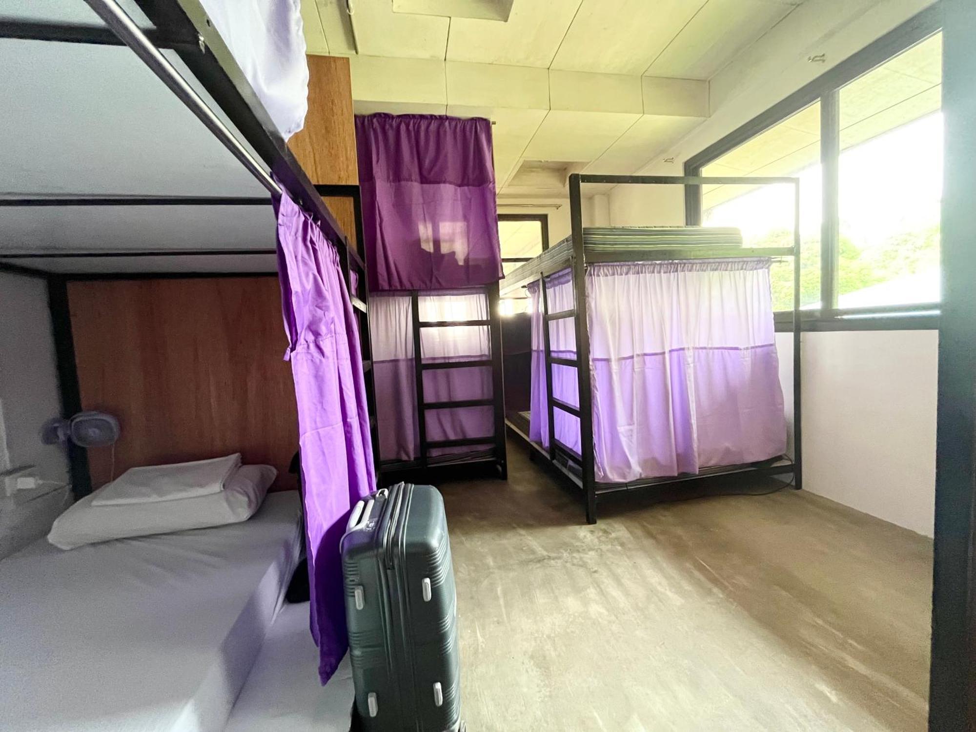 Uncharted Hostel ปูแอร์โตกาเลรา ภายนอก รูปภาพ